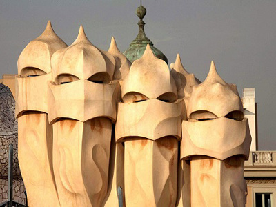 The Essential Pedrera logo