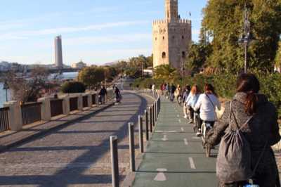 Tour de Sevilla en bicicleta logo