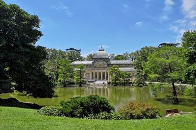 Guided Tour of Madrid's Retiro Park logo