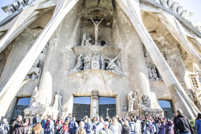 Guided tour of Barcelona with Sagrada Familia, Park Güell and Cable Car logo