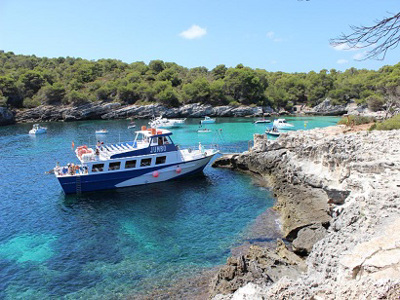 Un Día en el Mar en Menorca logo